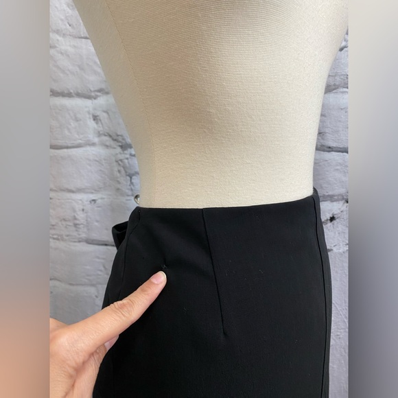 AKRIS Light Black Wool Aline Flutter Skirt - Picture 8 of 11